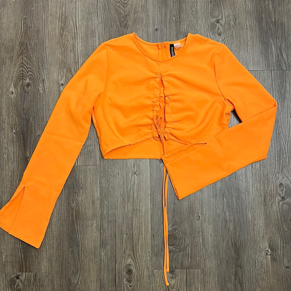 H&M Long Sleeve Crop Top
